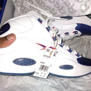 Reebok Questions Mid